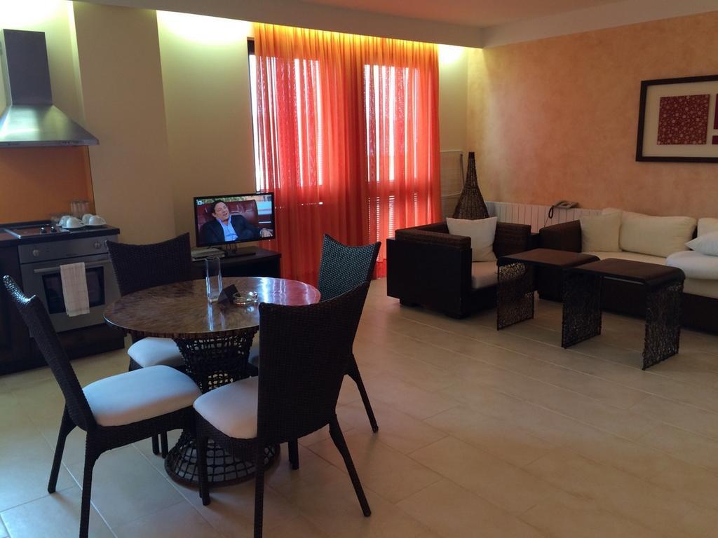 Apartments Oasis Vip Club Sunny Beach Exterior foto
